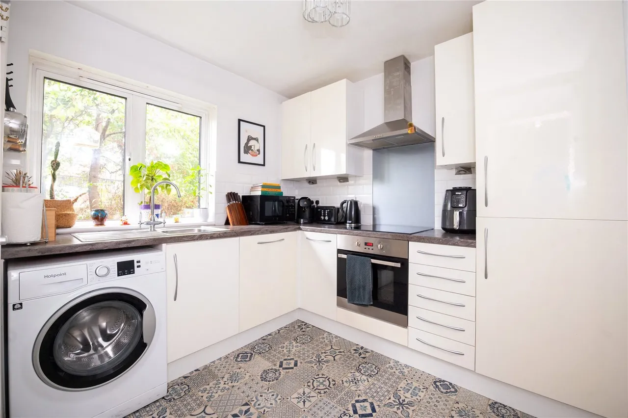 Ivybridge Close, Twickenham, TW1, photo 4