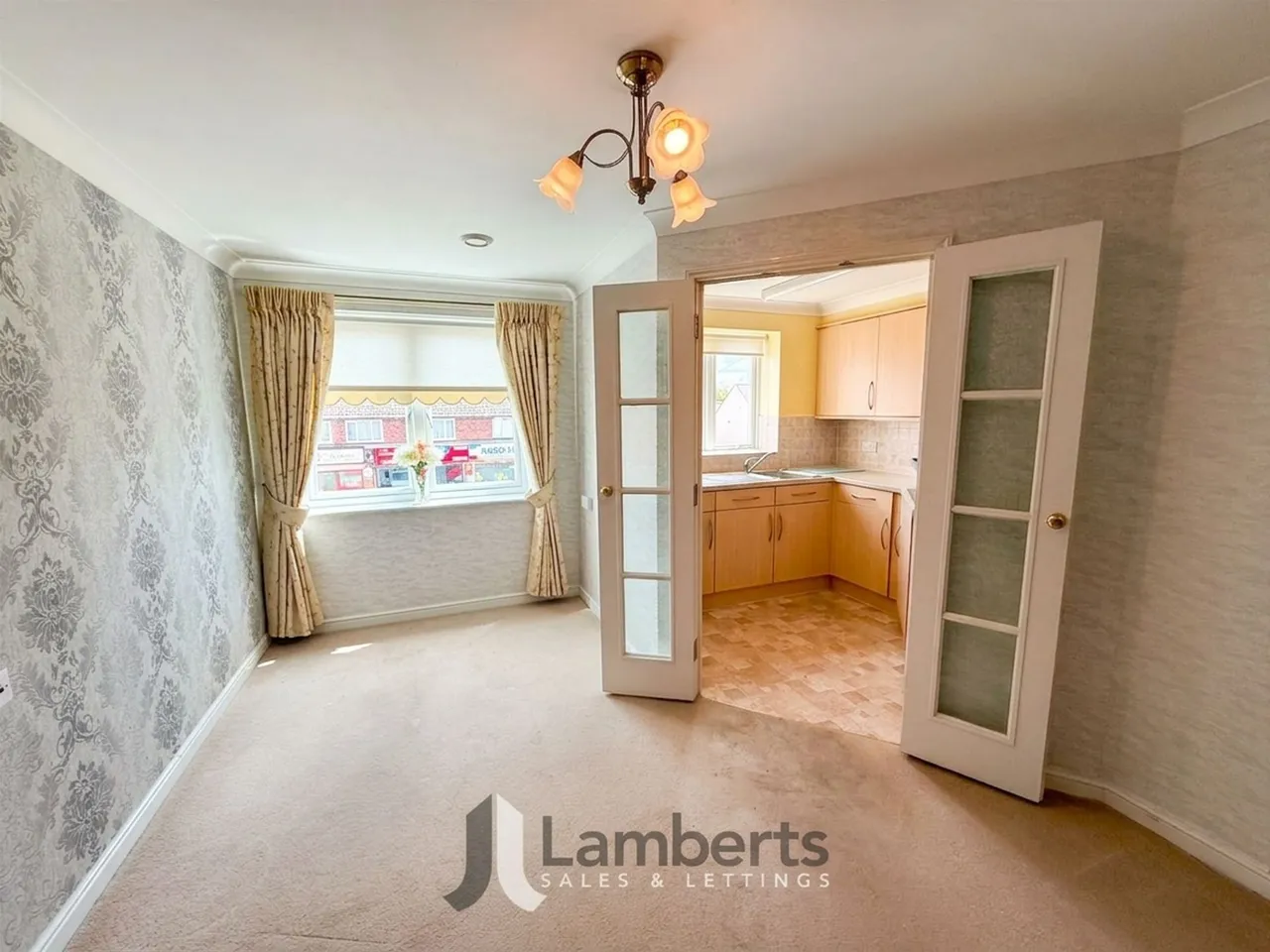 23 Pardoe Court New Road, Studley, photo 5