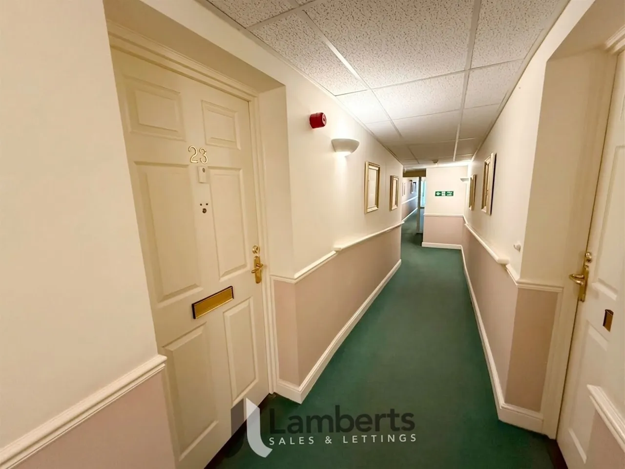 23 Pardoe Court New Road, Studley, photo 11