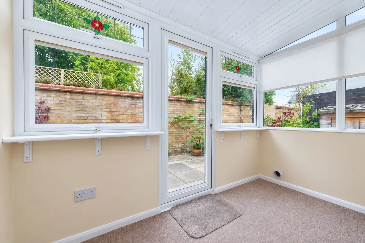 Harvest Court, St. Ives, PE27, photo 4