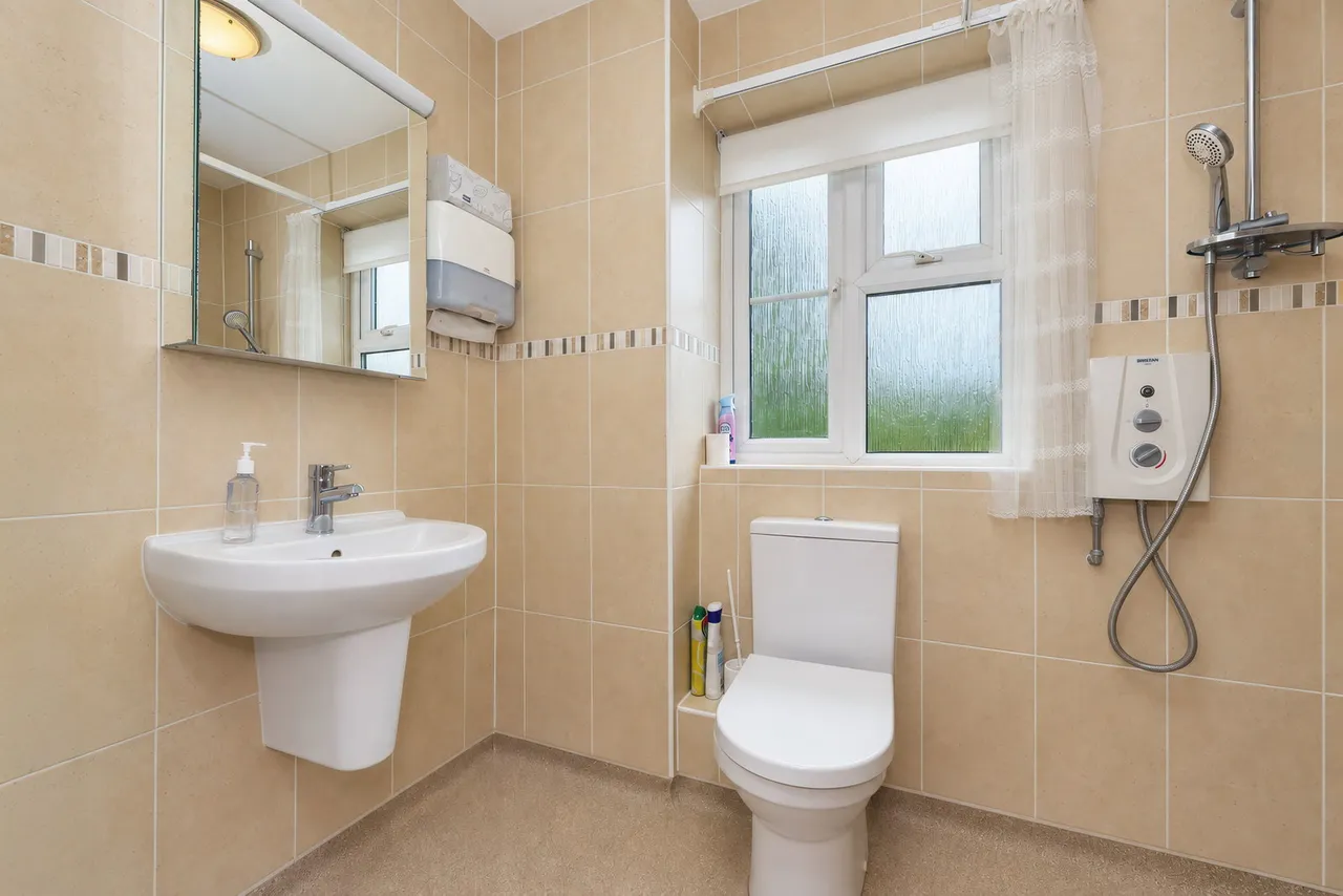 Harvest Court, St. Ives, PE27, photo 5