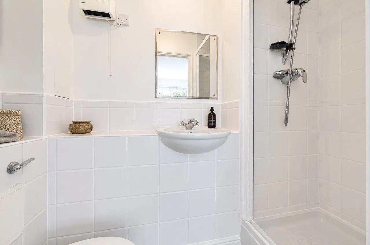 Sherriff Close, Esher, KT10, photo 6