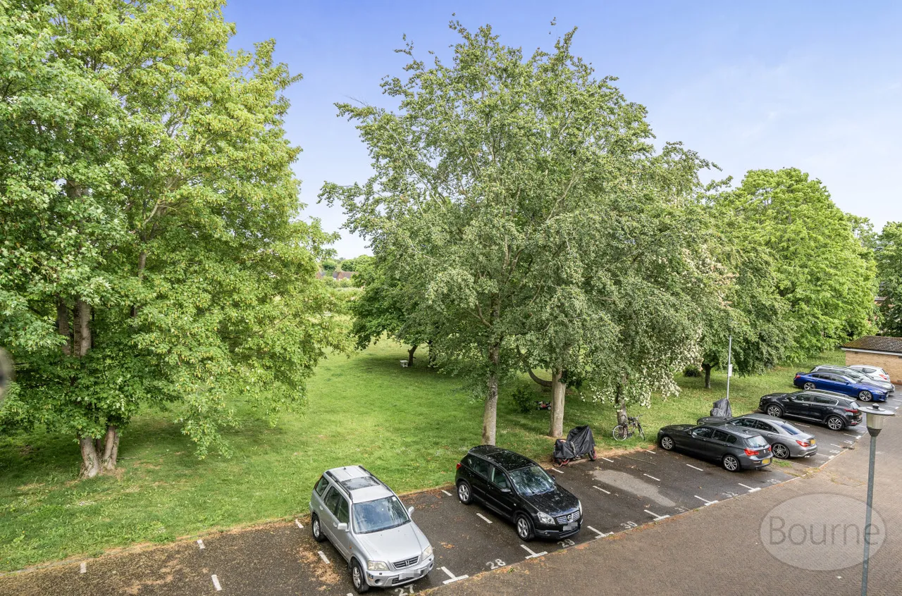 Sherriff Close, Esher, KT10, photo 12