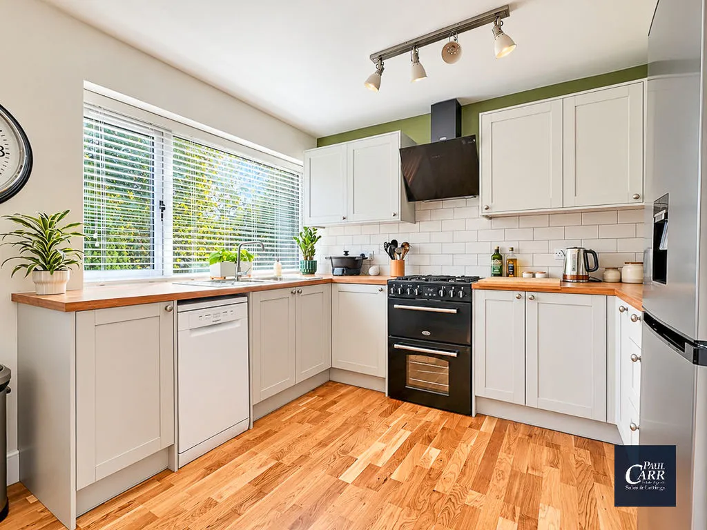 Trent Valley Road, Lichfield, WS13, photo 2