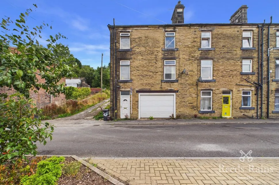 1 bed house for sale — Alma Street, Todmorden, OL14