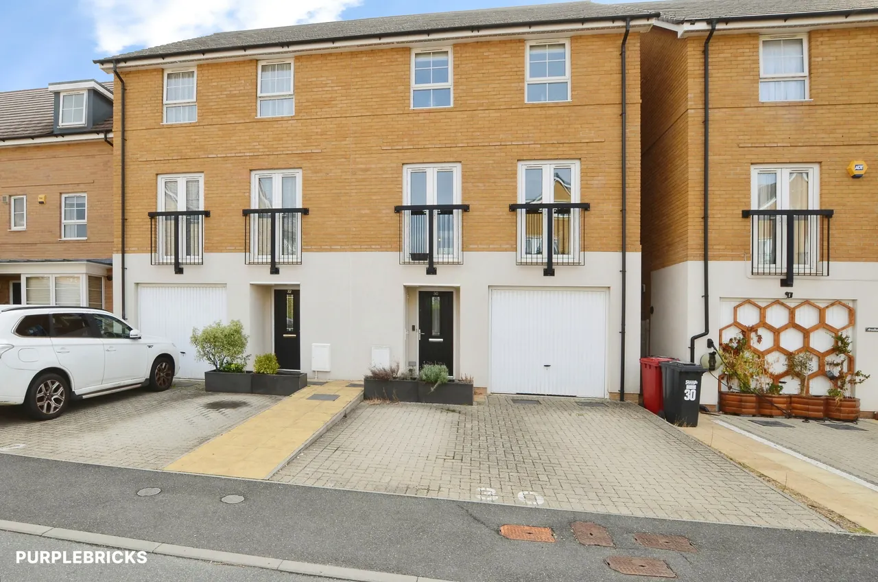Kenyon Way, Langley Slough, SL3, photo 2