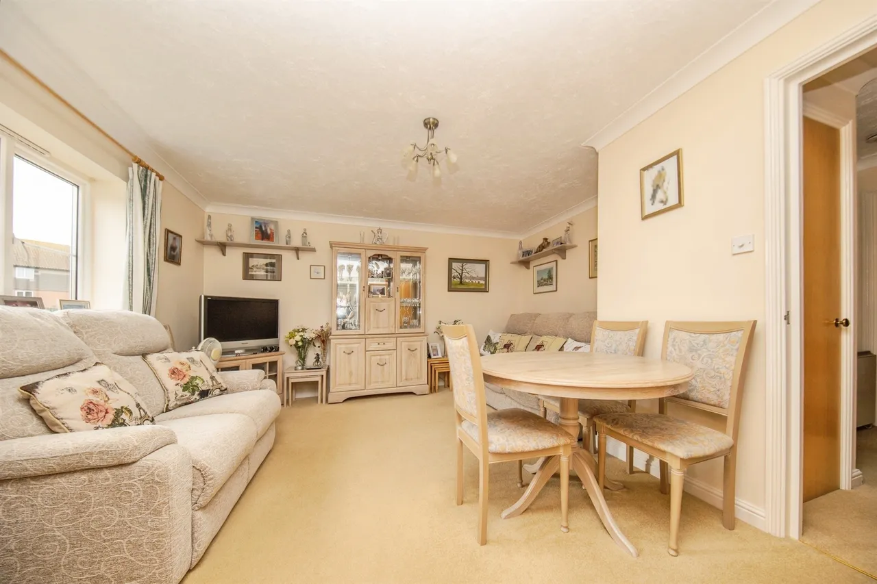 Hastings Avenue, Clacton-On-Sea, CO15, photo 5