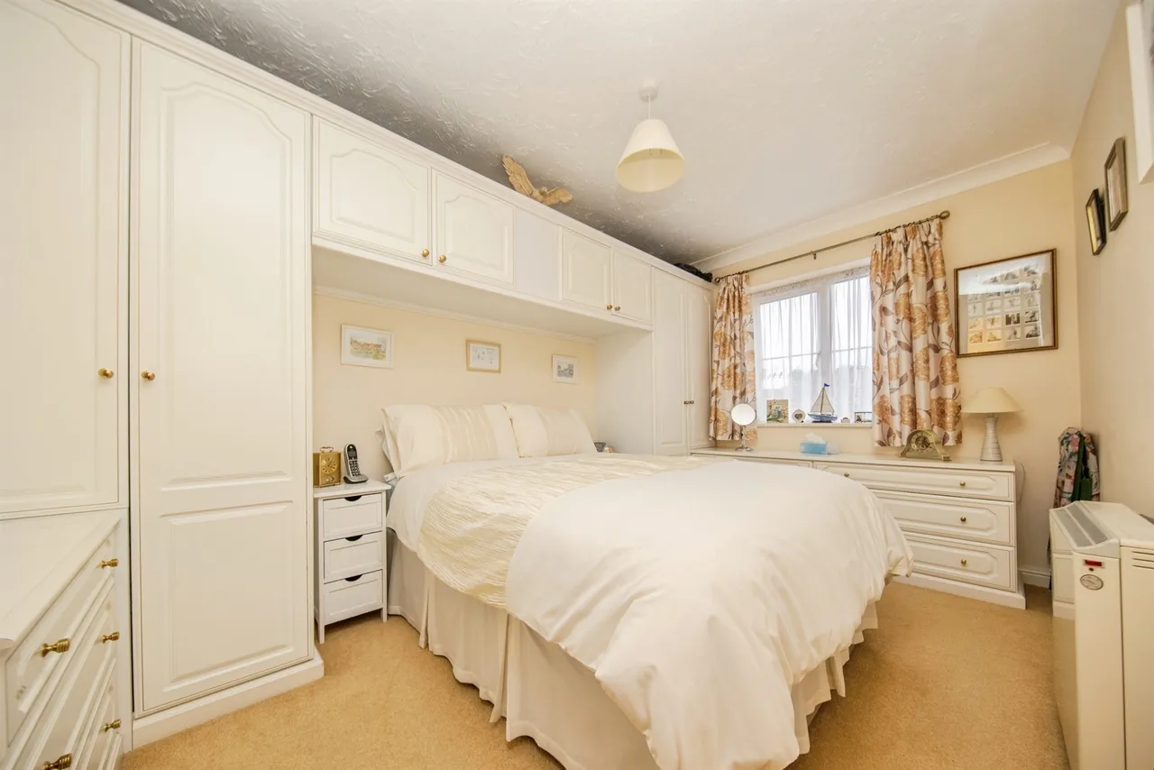 Hastings Avenue, Clacton-On-Sea, CO15, photo 9