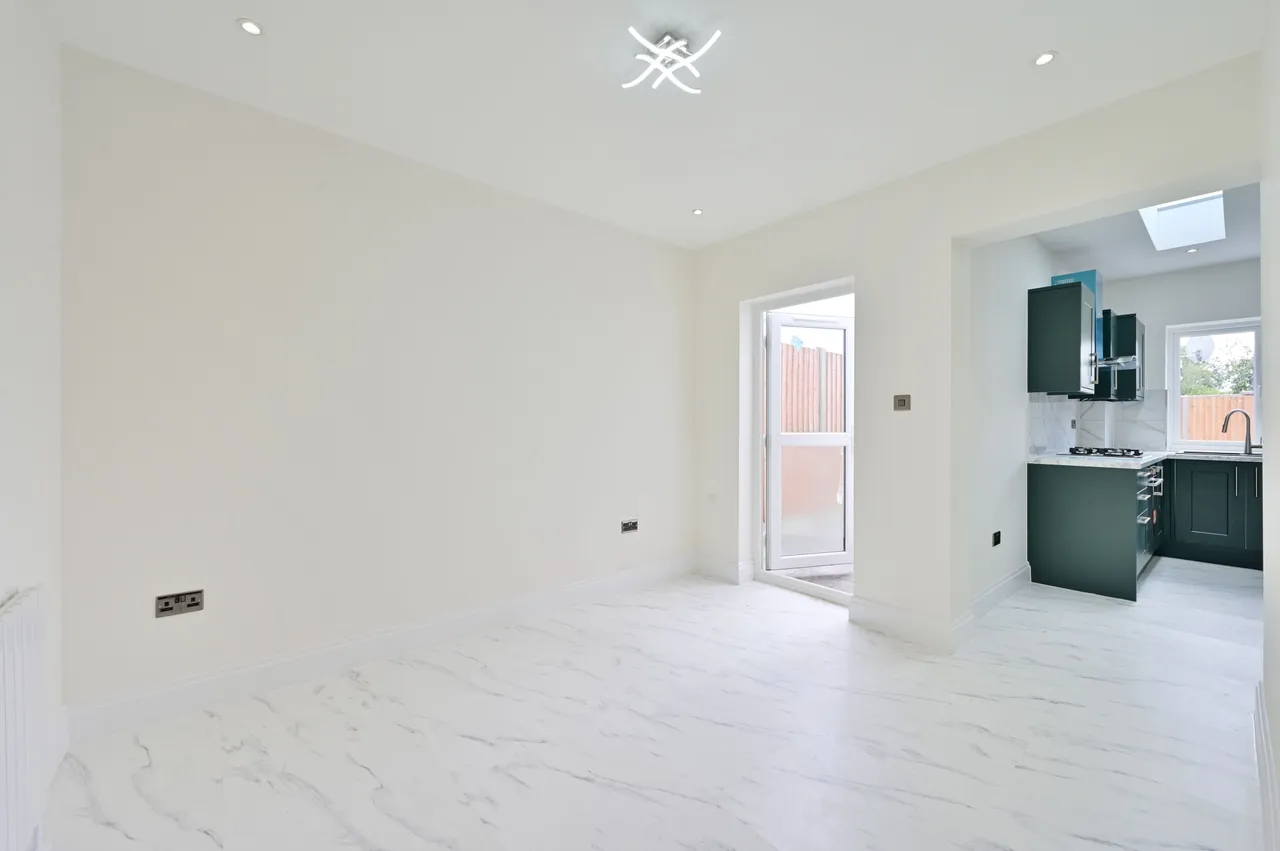 London, SW20, photo 5