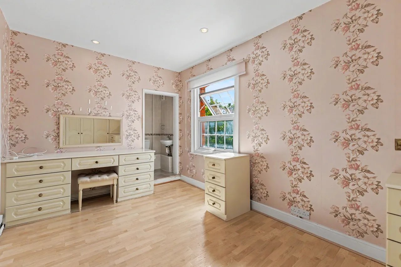 Nogains, Pershore, WR10, photo 11