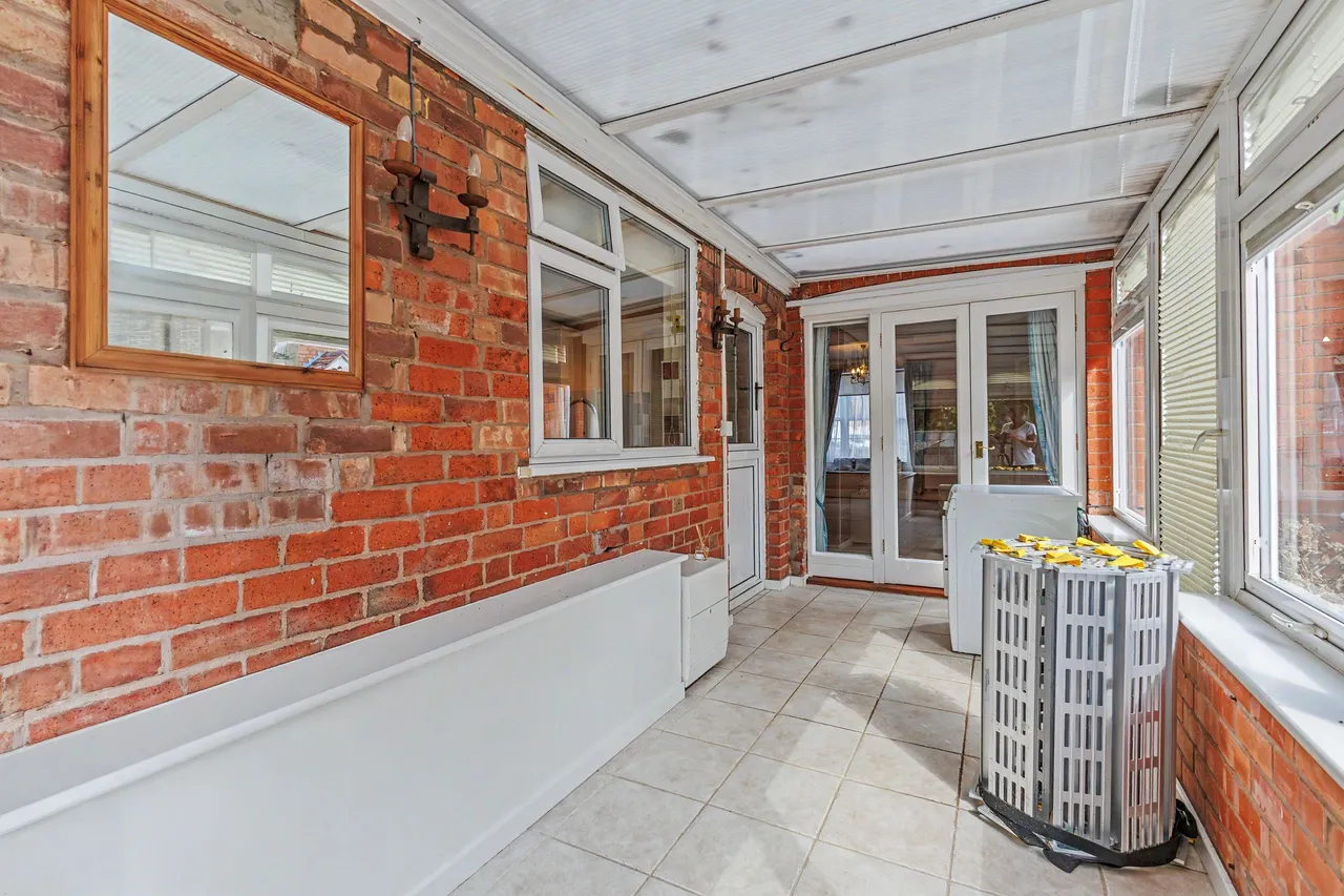 Nogains, Pershore, WR10, photo 9