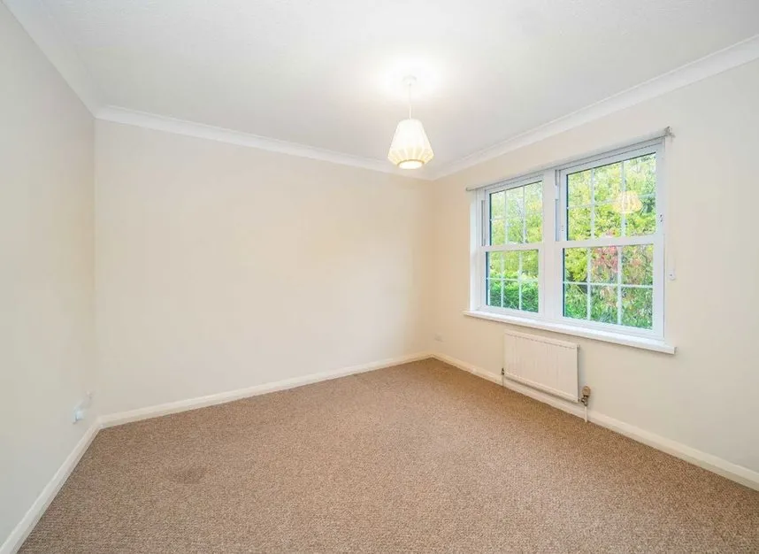 Langham Place, Chiswick, W4, photo 4