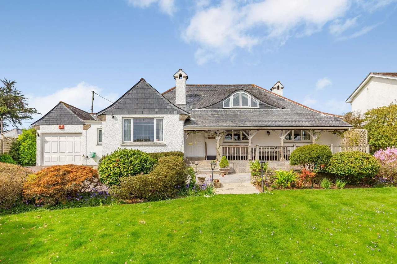 Bar Road, Helford Passage Hill, Mawnan Smith, Falmouth, TR11 5LE, photo 2
