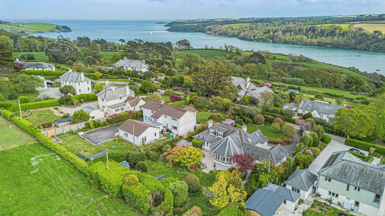 Bar Road, Helford Passage Hill, Mawnan Smith, Falmouth, TR11 5LE, photo 10
