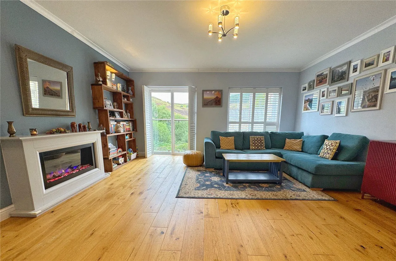 Parkside Road, Todmorden, OL14, photo 2