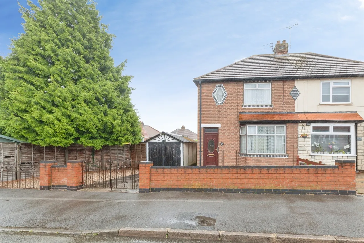 2 bed house for sale — Lime Tree Road, Enderby, Leicester
