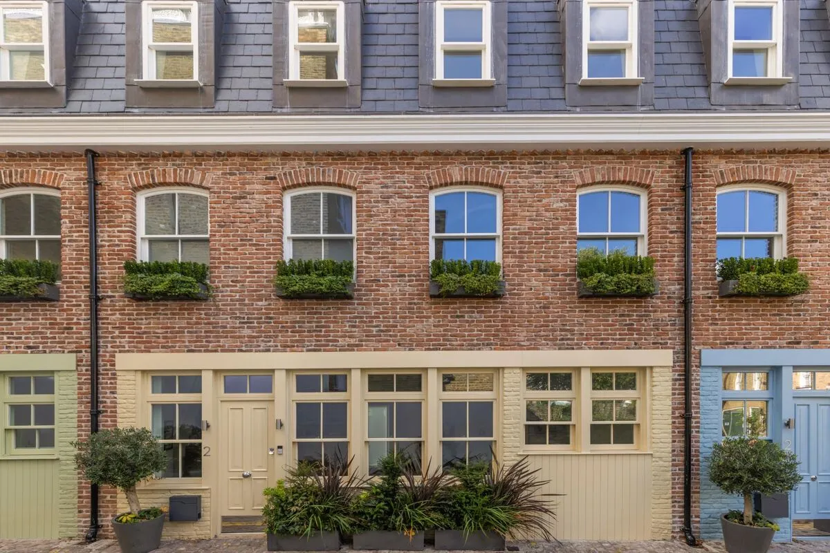3 bed house for sale, Lexham Mews, London, W8