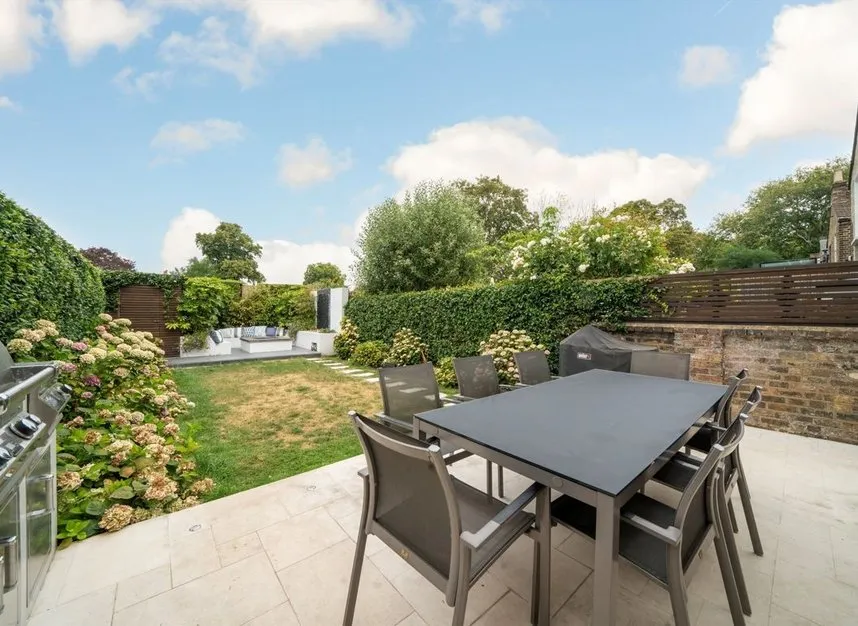 Groombridge Road, Victoria Park, E9, photo 3