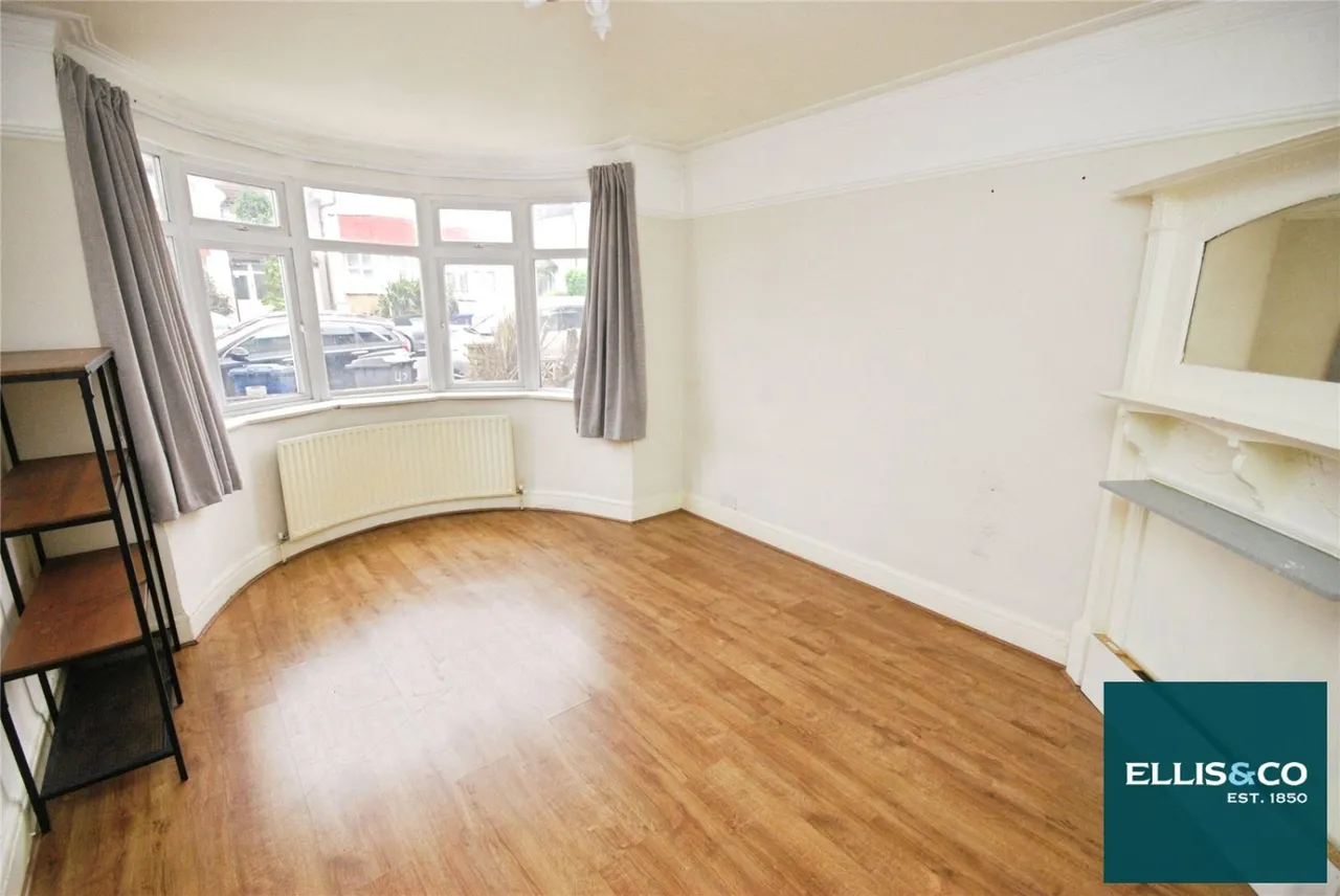 Sandringham Road, Golders Green, NW11, photo 4