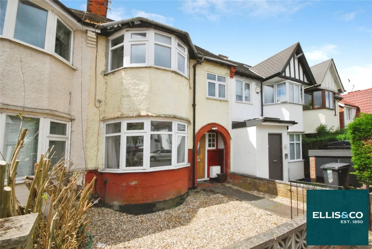 3 bed house for sale, Sandringham Road, Golders Green, NW11