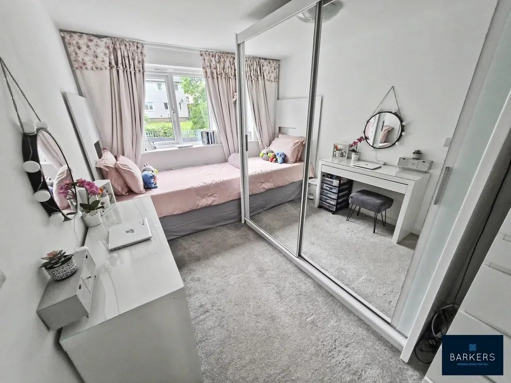 Blackthorne Close, Bradford BD2 3DZ, photo 12