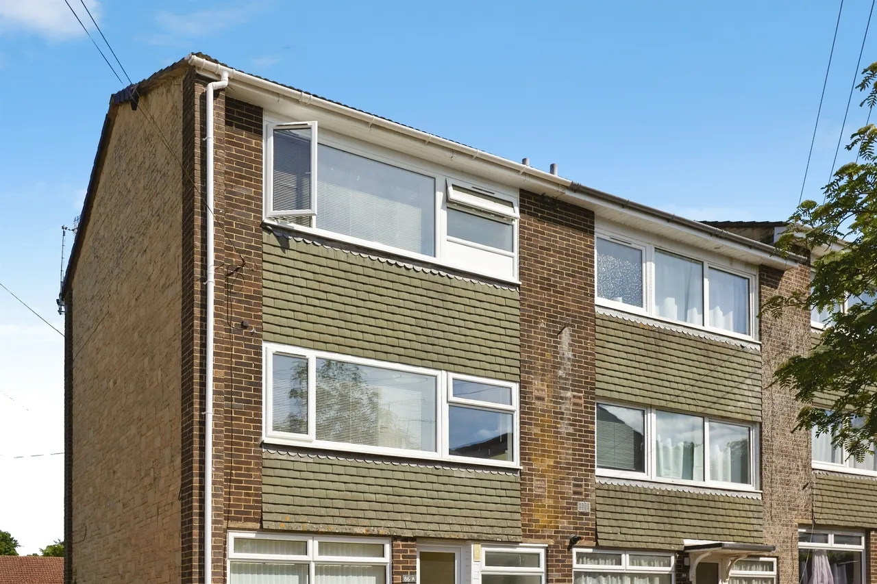 Hollows Close, Harnham, Salisbury, photo 9