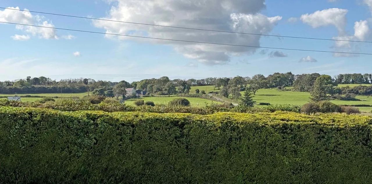 Pentraeth, LL75, photo 15