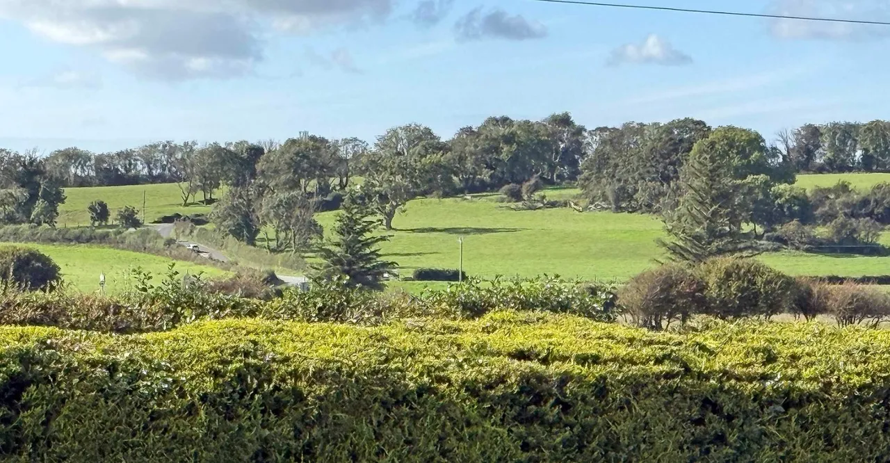Pentraeth, LL75, photo 14