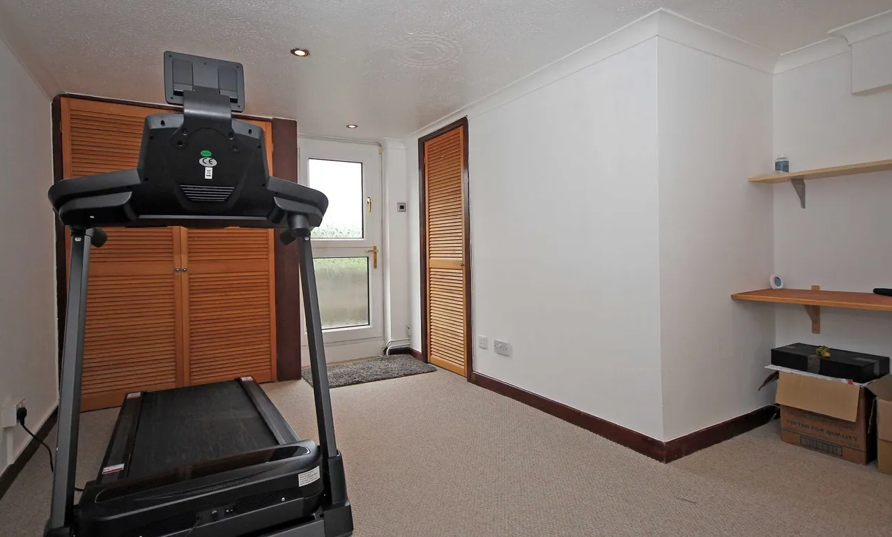 Pentraeth, LL75, photo 22