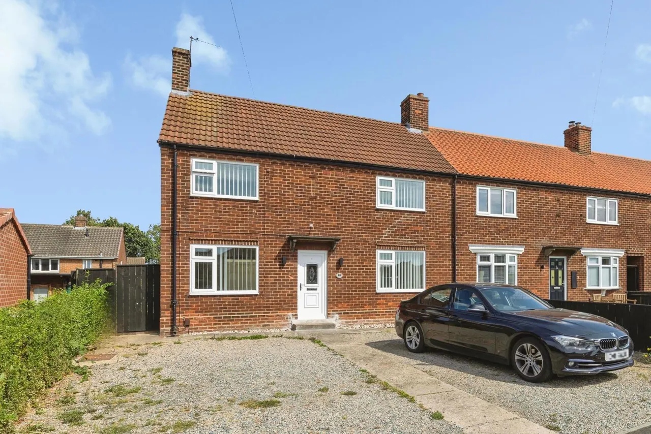 3 bed house for sale — Clapham Road, Yarm, TS15