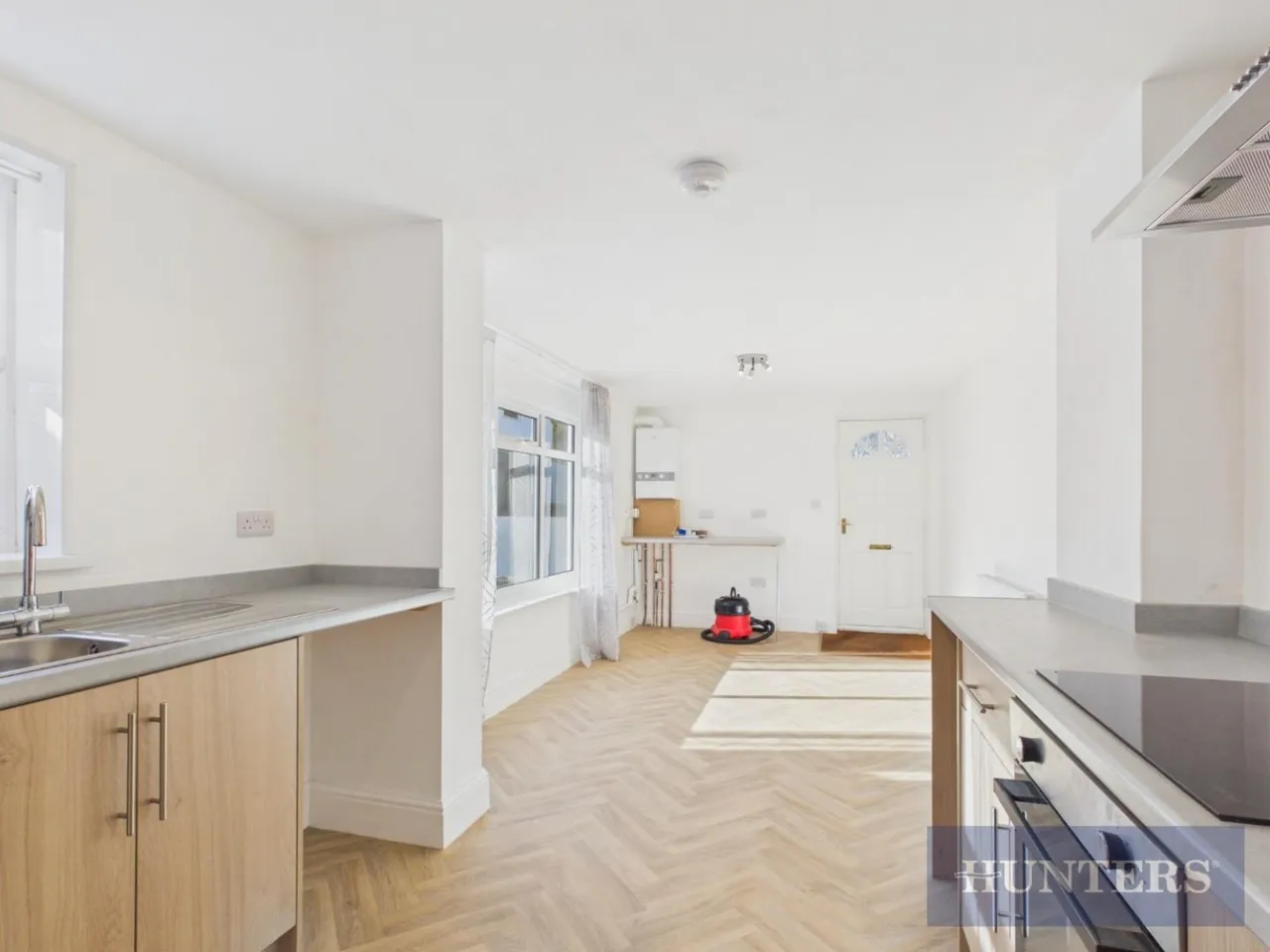 Manor Road, Scarborough, YO12, photo 2
