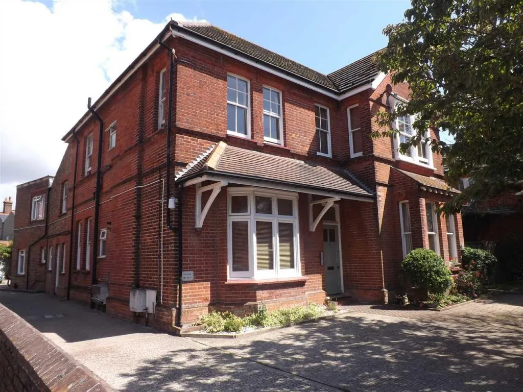 property to rent, Shelley Road, Worthing, BN11