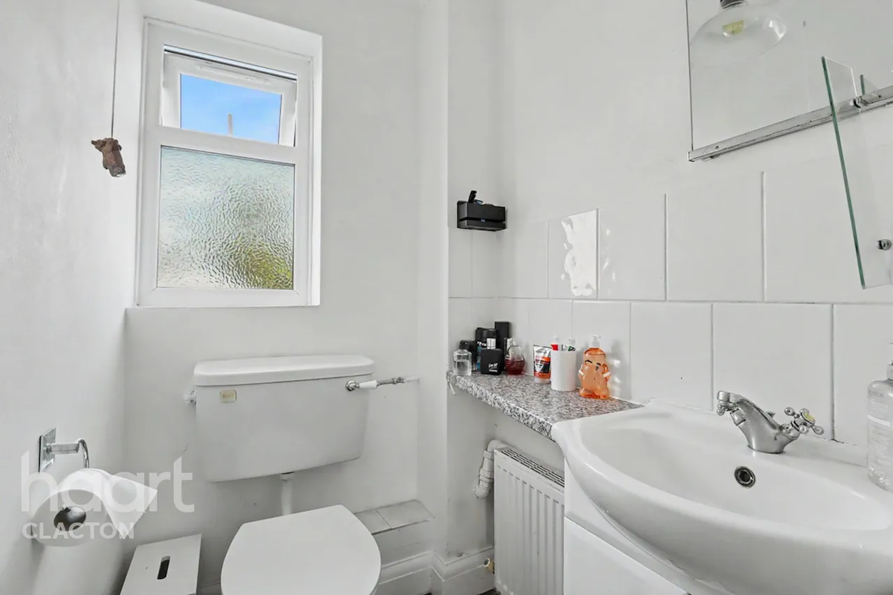 Tulip Way, Clacton-On-Sea, CO16, photo 7