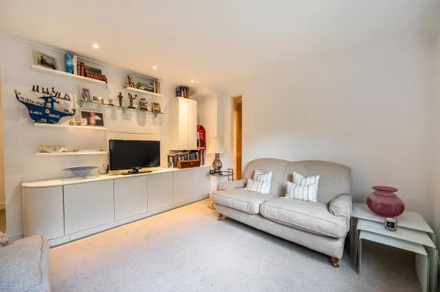 Spencer Close, London, N3, photo 10