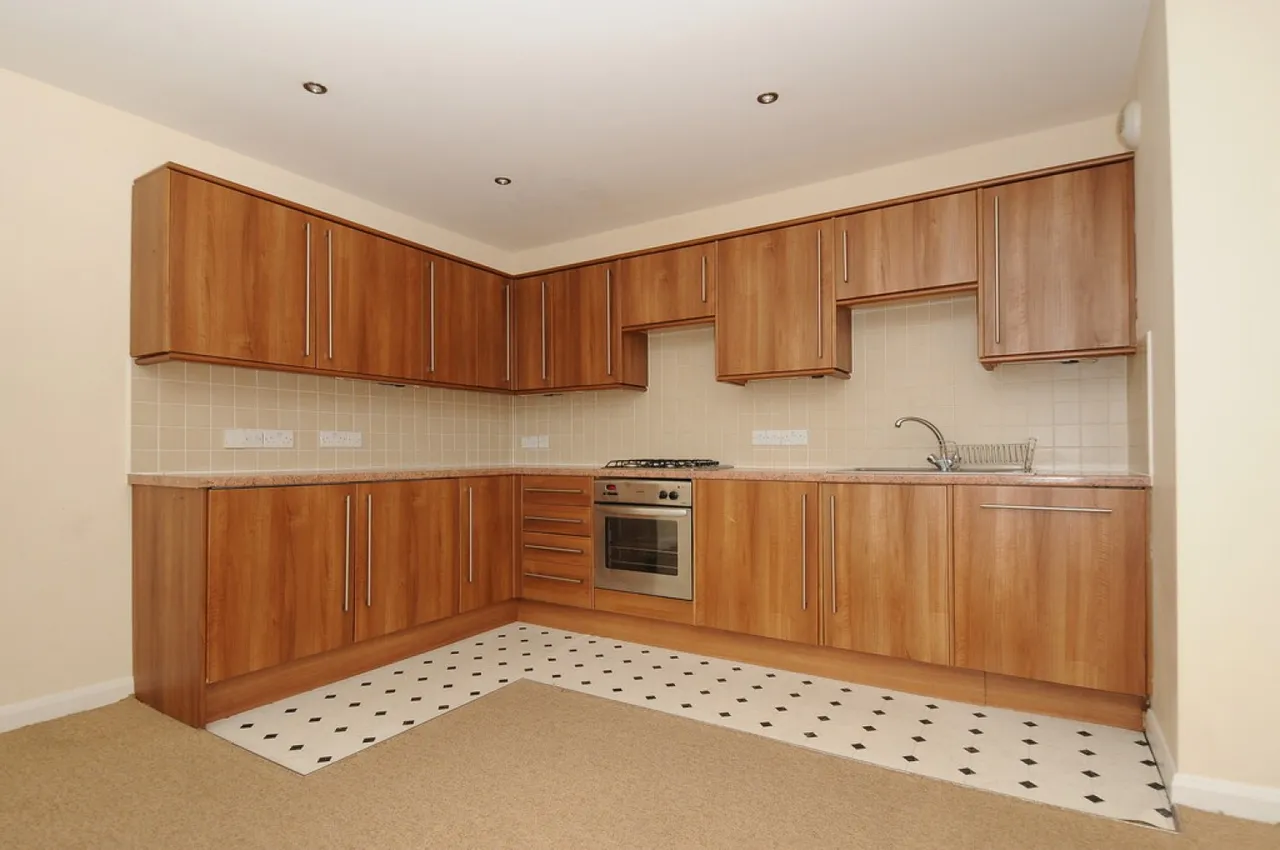 North Street, Plymouth, PL4, photo 4