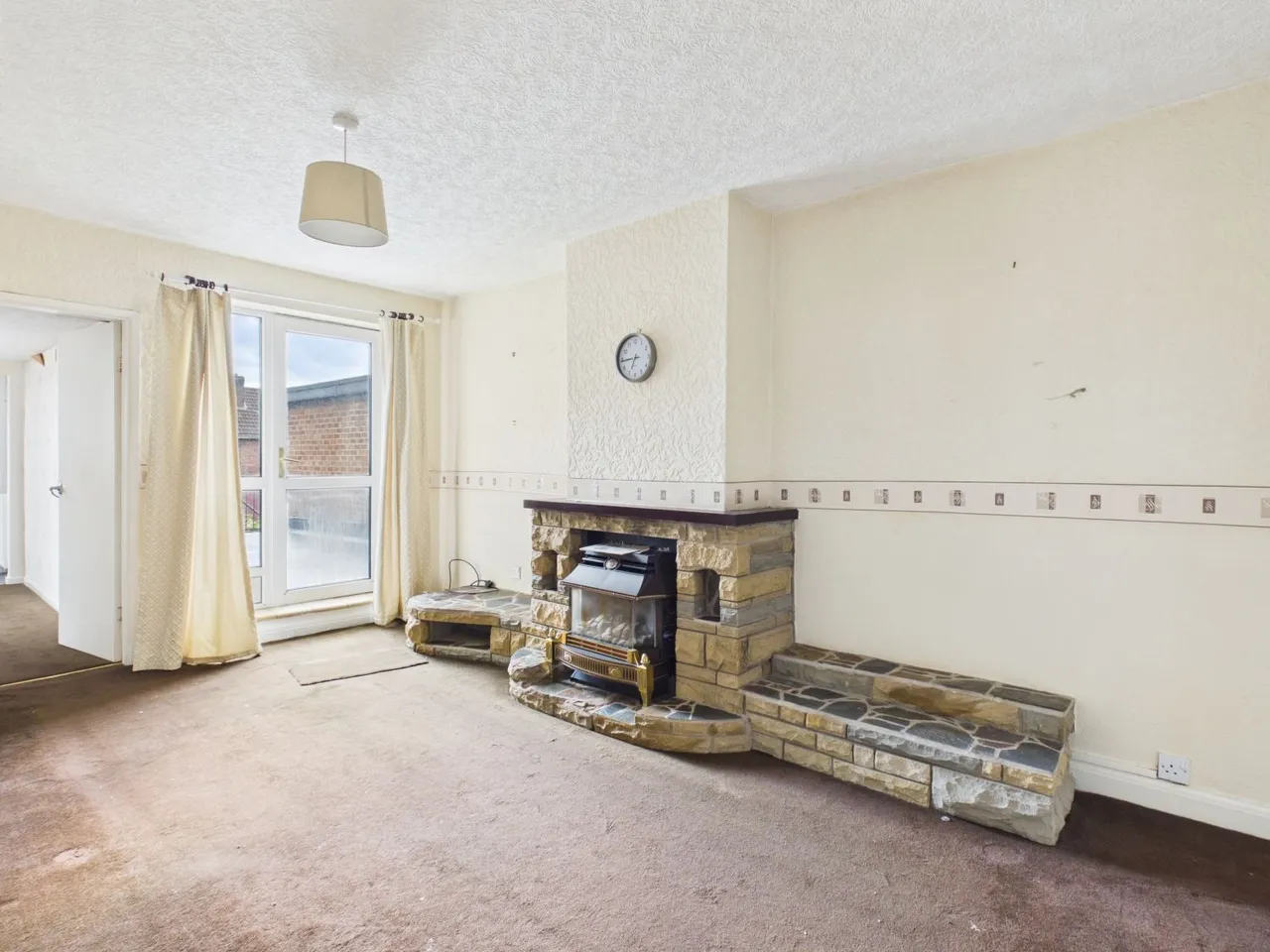 North Road, Droylsden, M43, photo 2