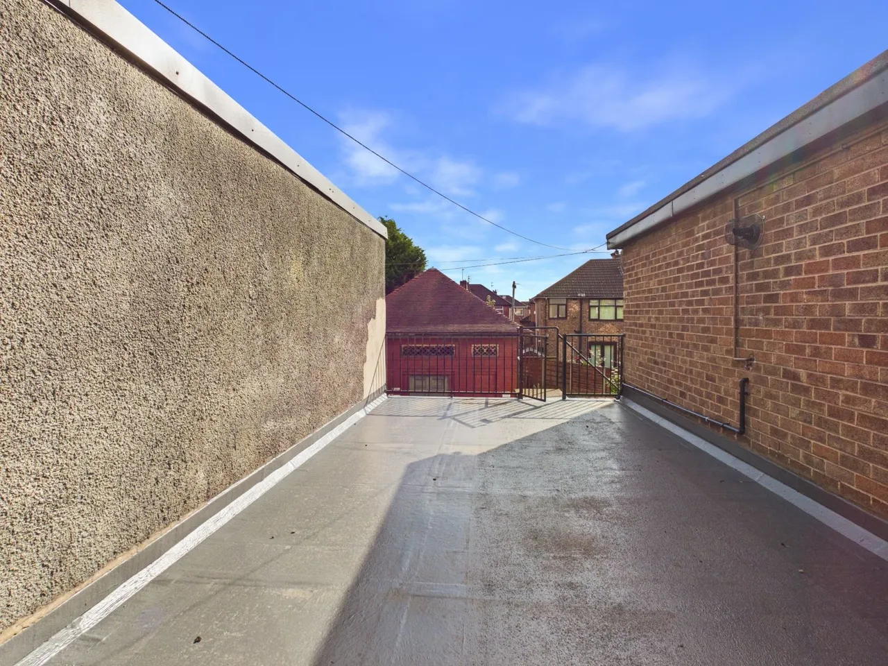 North Road, Droylsden, M43, photo 17