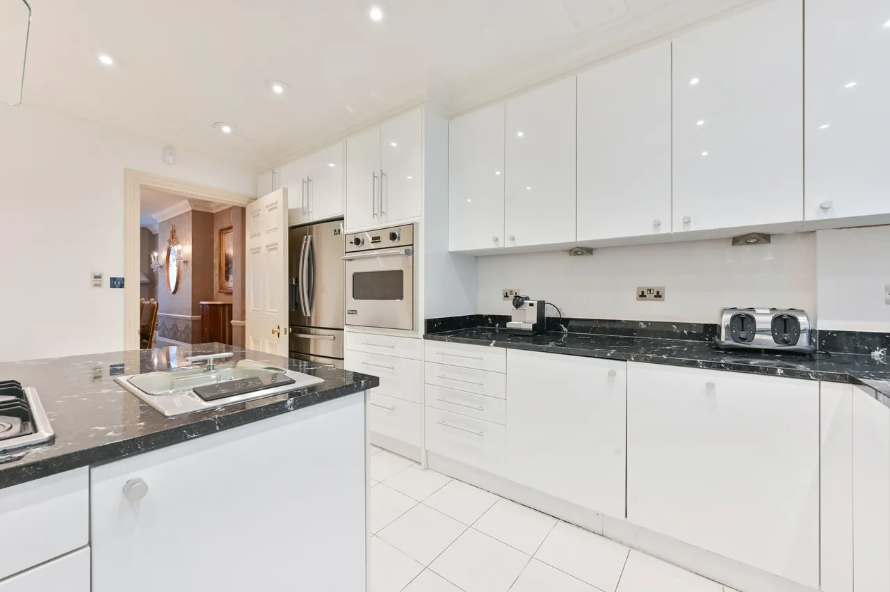 3 Cumberland House, Kensington Road, London, photo 9