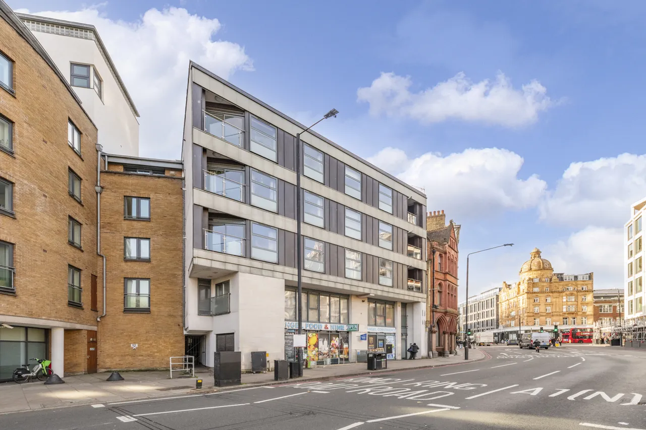 1 bed flat to rent, Goswell Road, Angel, EC1V