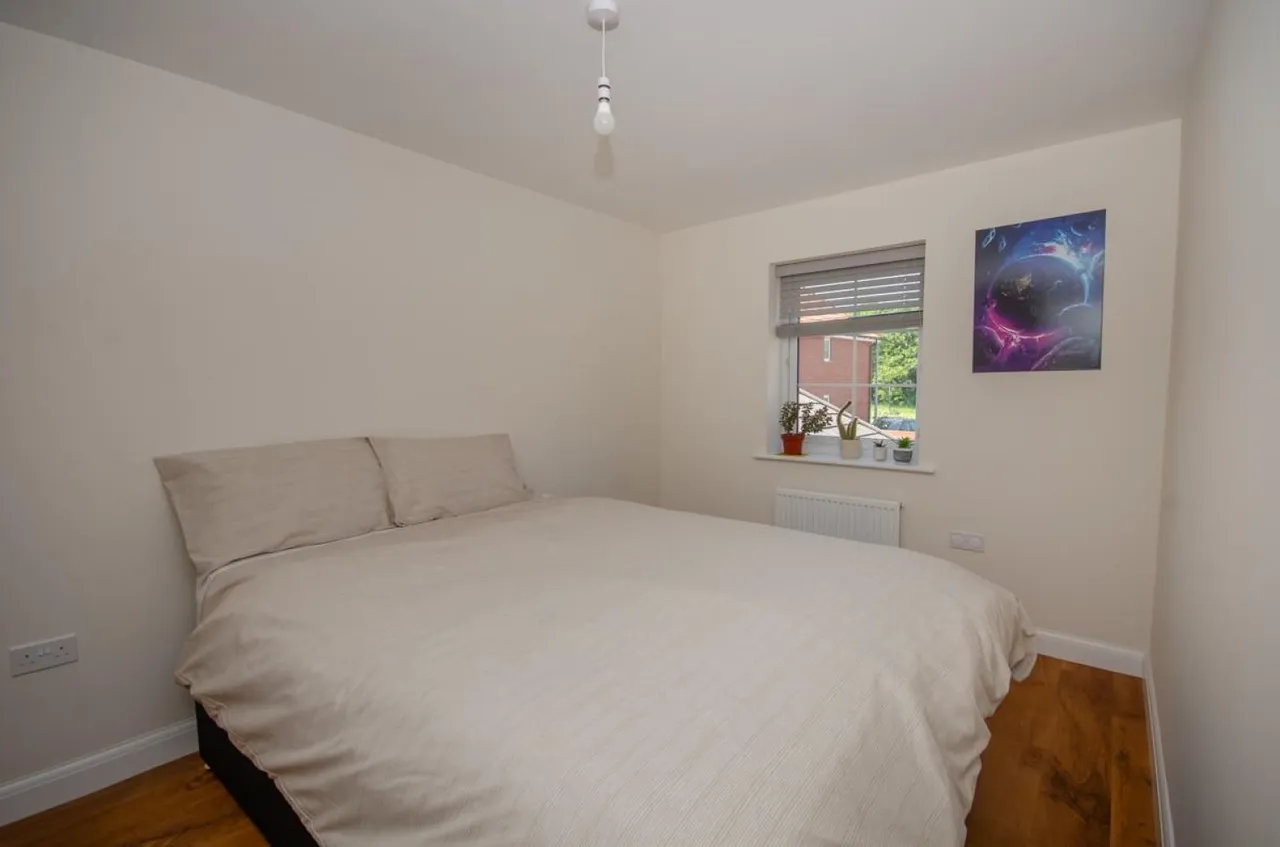 Rowdell Avenue, Coalpit Heath, BS36, photo 13