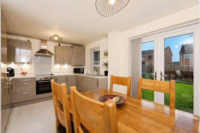Farleigh Drive, Doncaster, photo 2