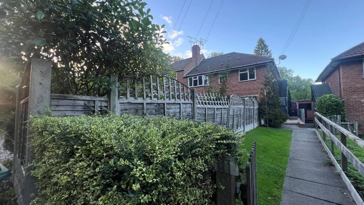 2 bed flat for sale, Bromsgrove Road, Redditch, B97