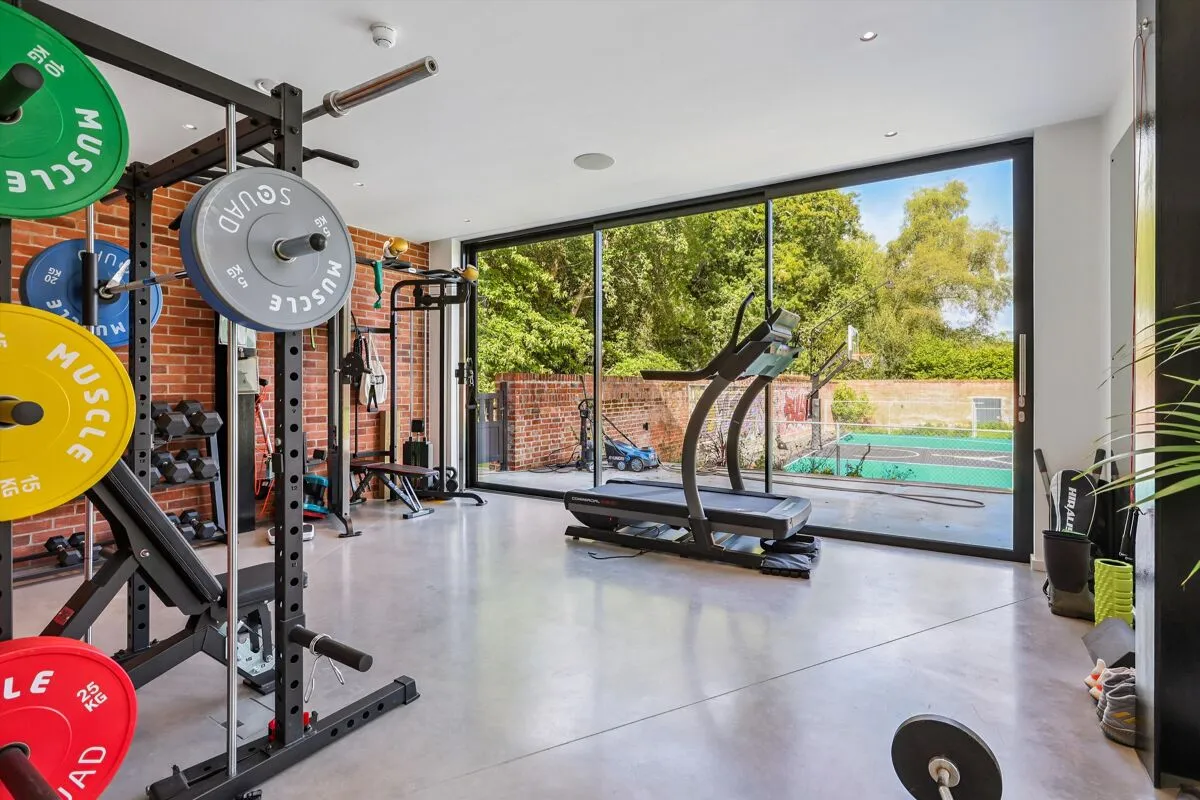 London Road, Windlesham, GU20, photo 11