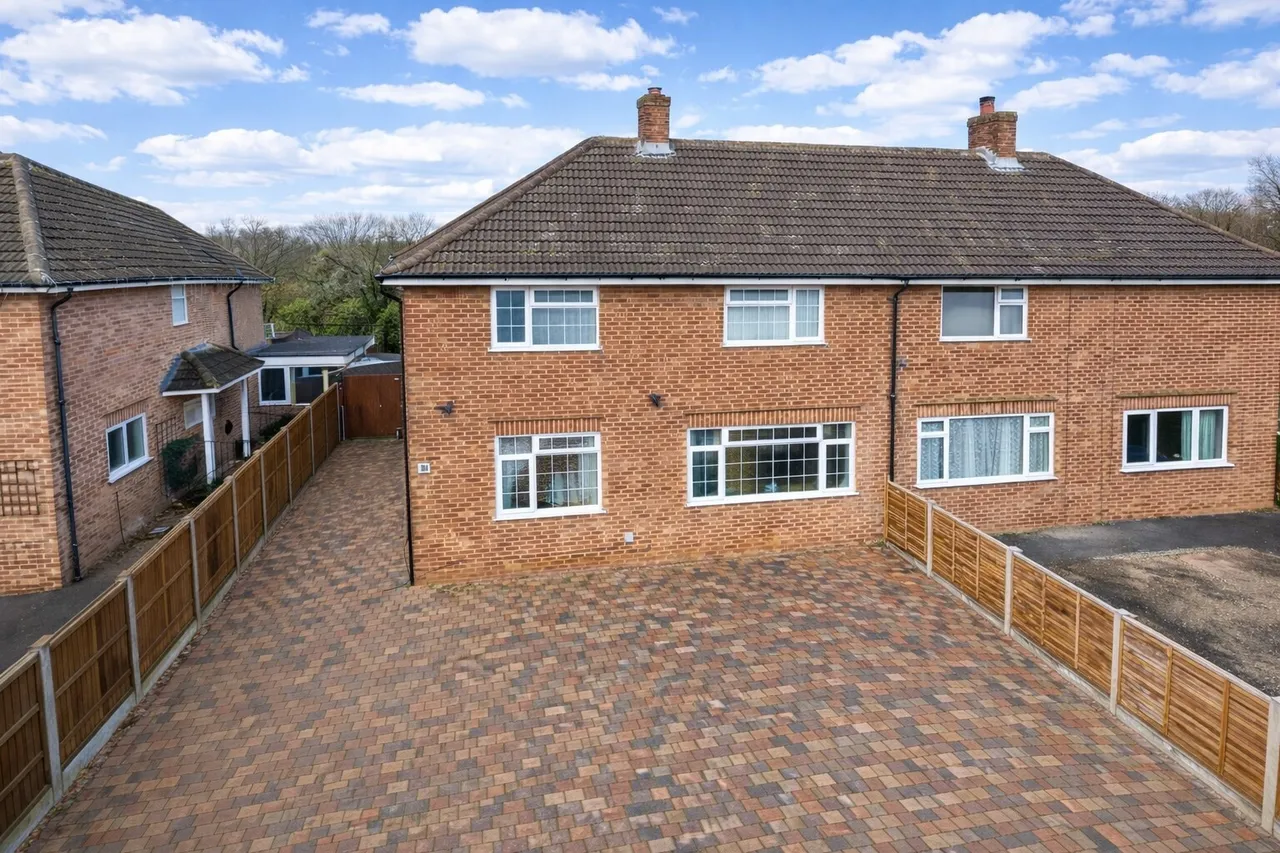 3 bed house for sale — Abbey Avenue, St. Albans