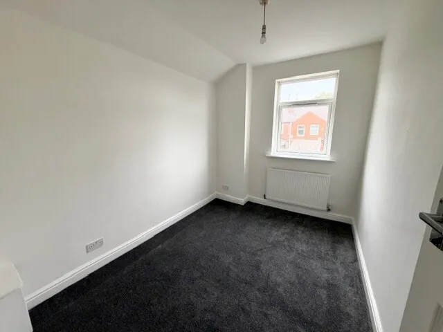 Alton Street, CW2, photo 6