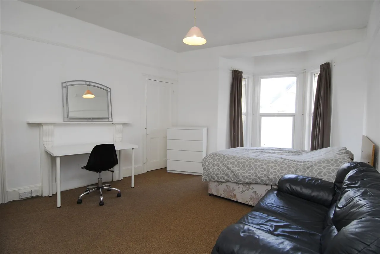 Lisson Grove, Plymouth, photo 5