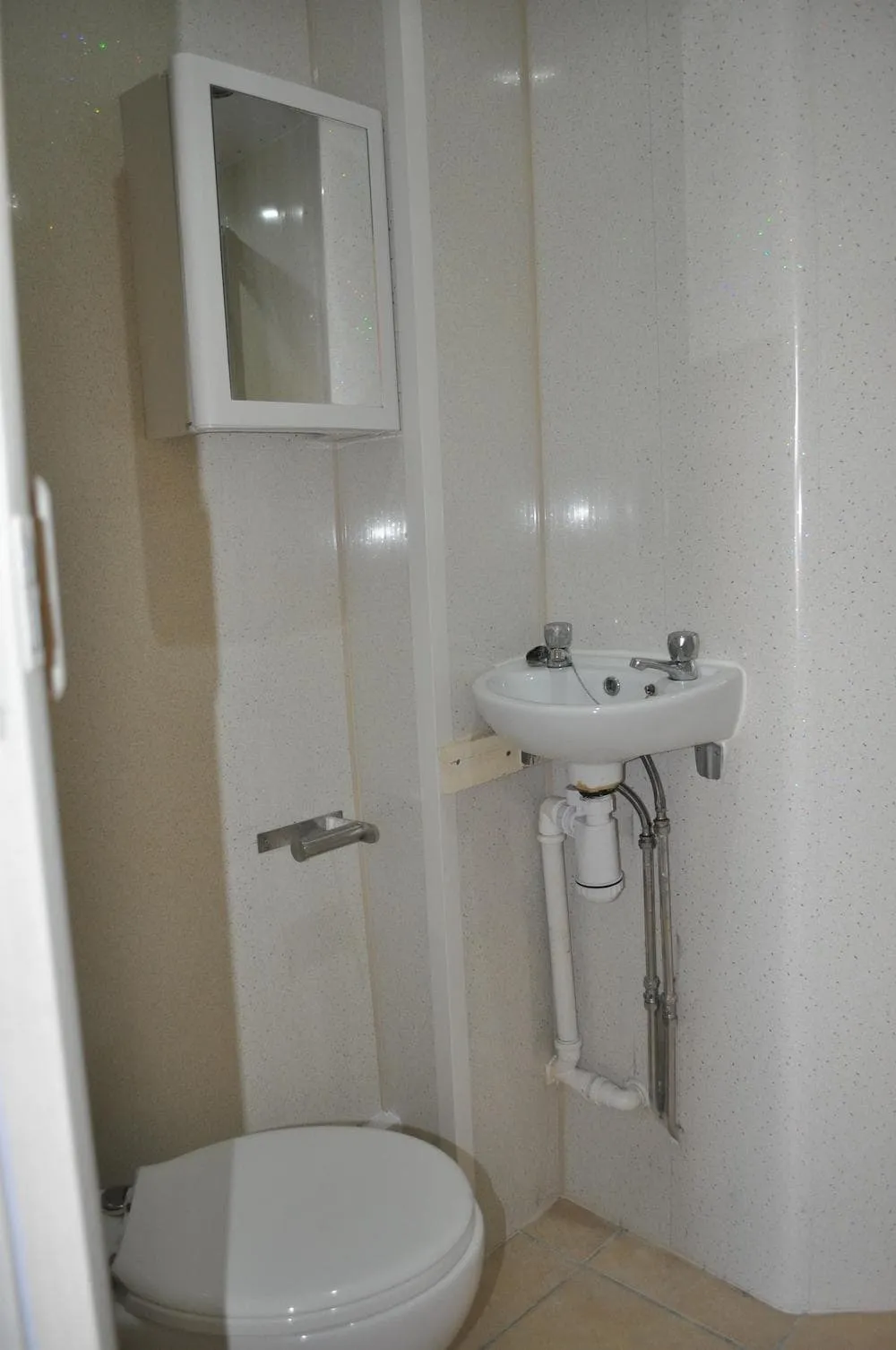 Tiverton Road, B29, photo 7