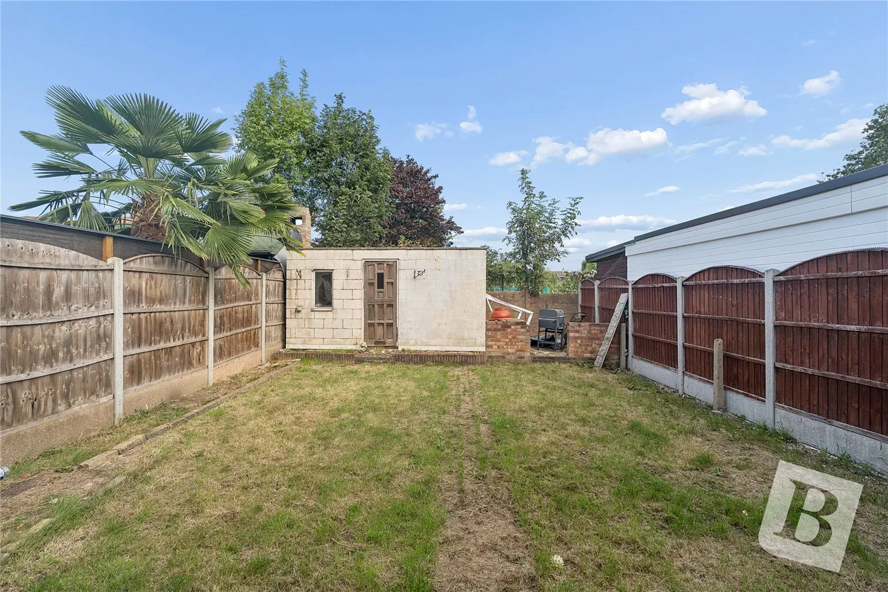 Muggeridge Road, Dagenham, RM10, photo 6