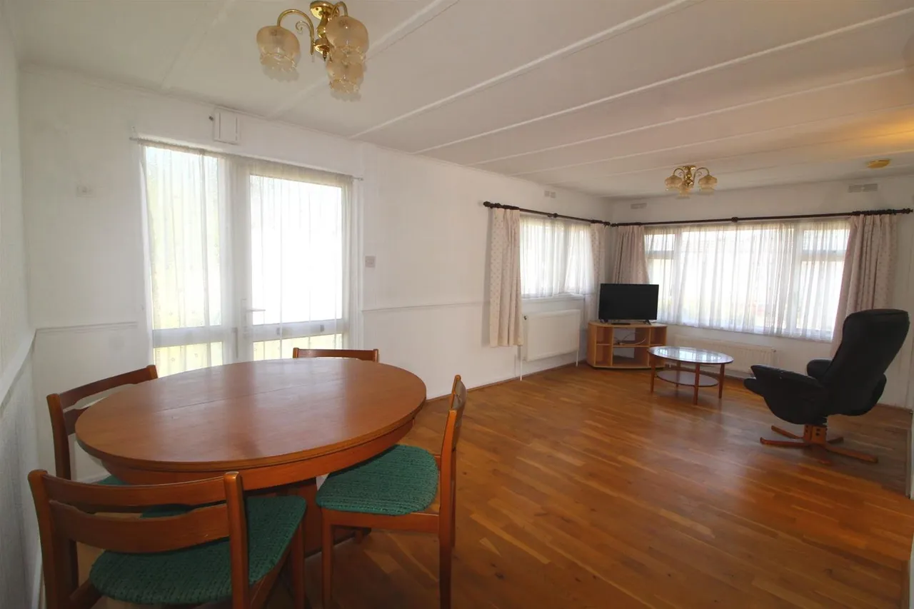Barnet Road, Barnet EN5 3JH, photo 2