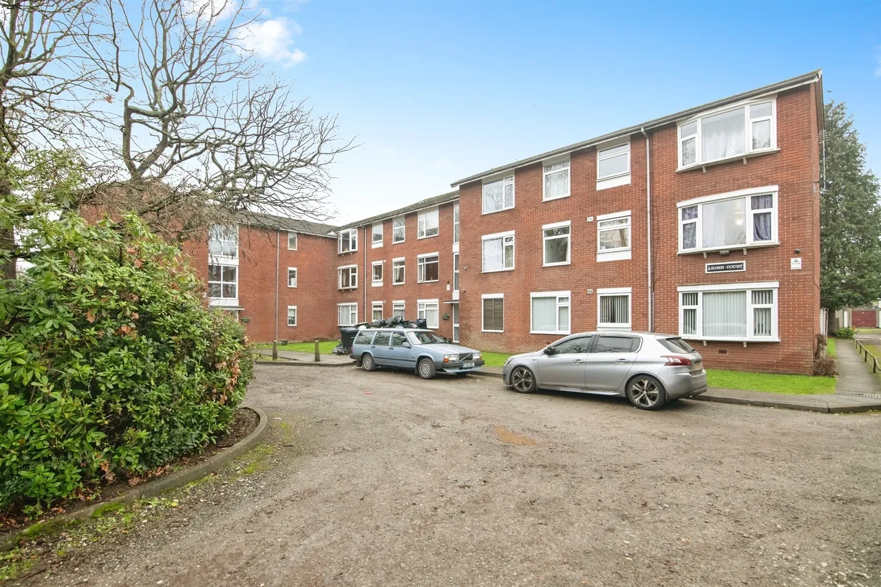 2 bed flat for sale, Church Road, Perry Barr, B42